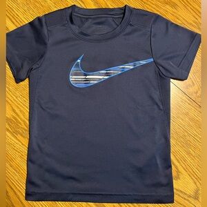 Nike Dry Fit Size 5 Kids Black and Blue Graphic Tee